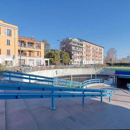 Maloja, 10 - Casa Maloja - Ampio Appartamento Milano Eksteriør billede