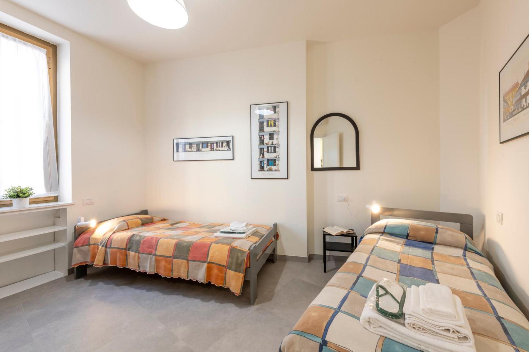 Maloja, 10 - Casa Maloja - Ampio Appartamento Milano Eksteriør billede